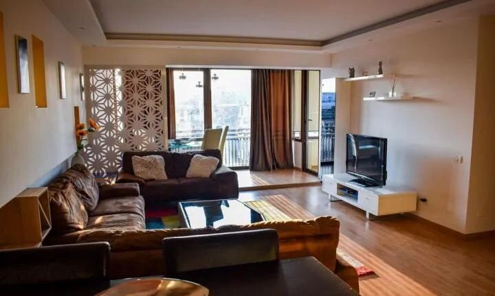 Vitan Mall, bloc 2011.